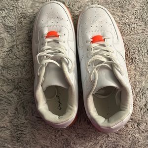 There comfy only been worn once
